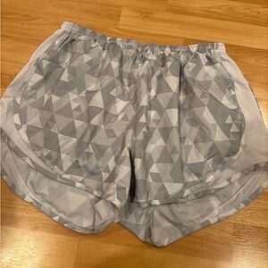 Nike‎ Women's Gray Geometric Shorts